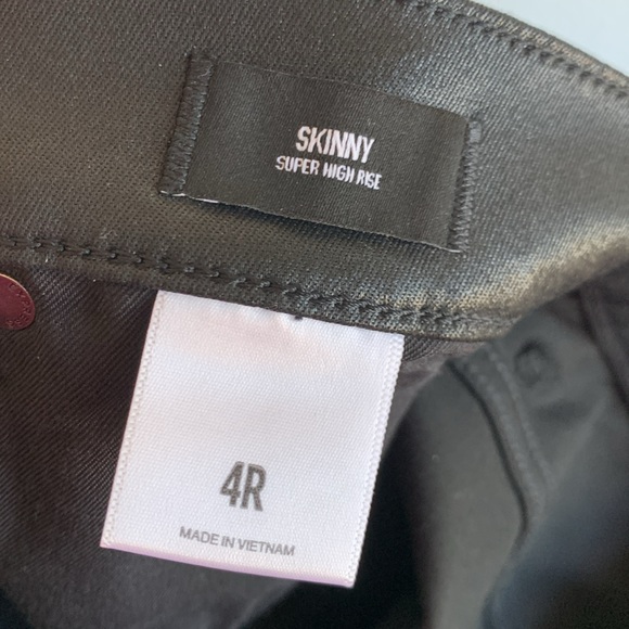 Express Super High Waisted Rise Black Coated Metallic Ankle Skinny Jeans Sz 4 - Picture 9 of 10